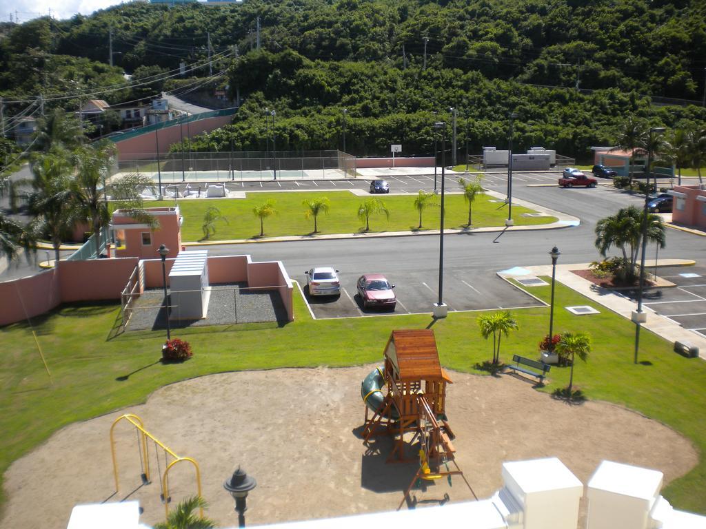 Isabela Beach Court 744 Exterior photo